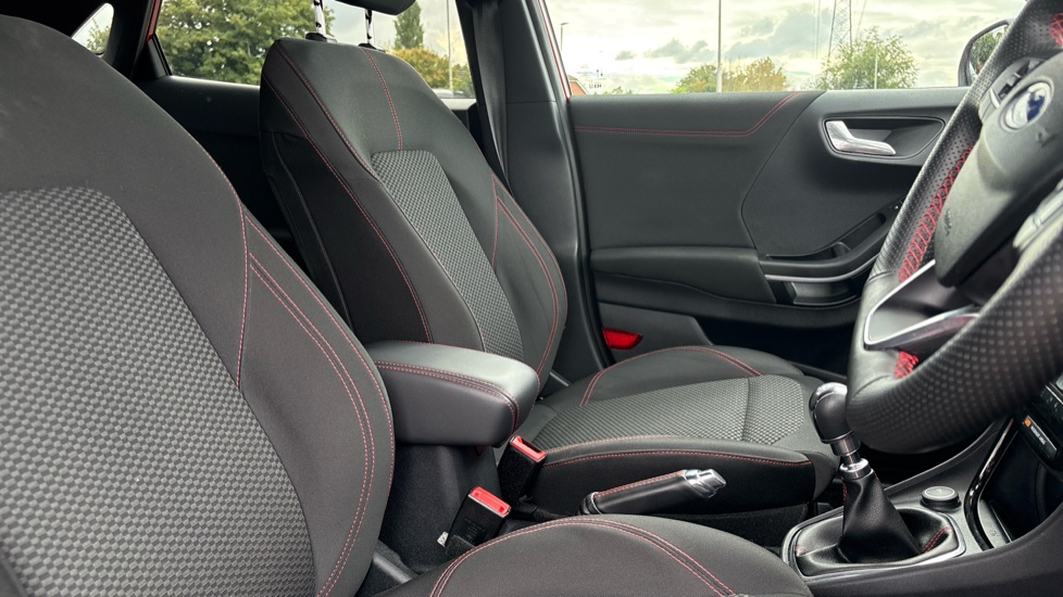 Ford Puma 1.0 EcoBoost ST-Line 5dr Petrol Hatchback - Image 42