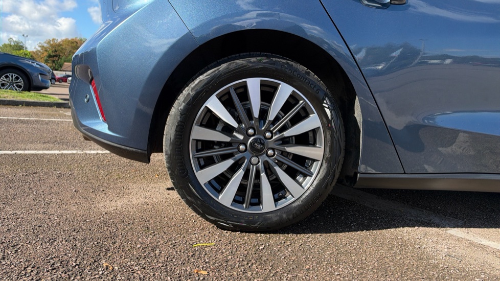 Ford Focus 1.0 EcoBoost Hybrid mHEV Titanium X 5dr Petrol Hatchback - Image 7
