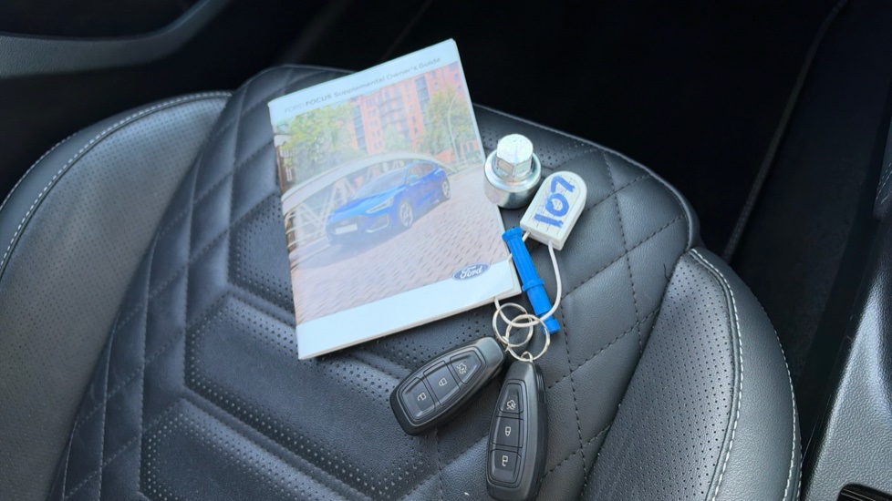 Ford Focus 1.0 EcoBoost Hybrid mHEV Titanium X 5dr Petrol Hatchback - Image 19