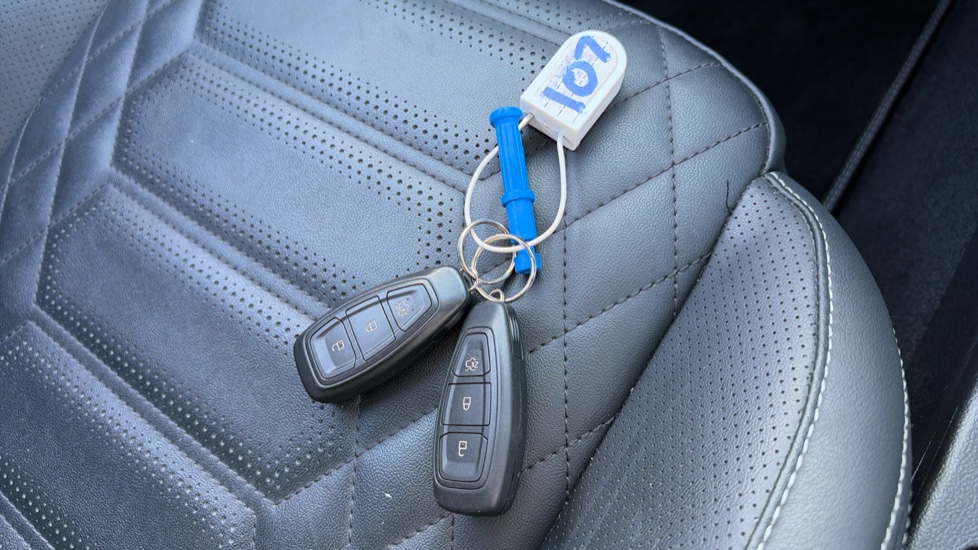 Ford Focus 1.0 EcoBoost Hybrid mHEV Titanium X 5dr Petrol Hatchback - Image 20