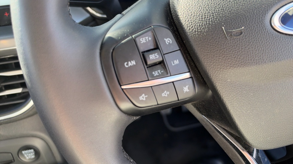 Ford Focus 1.0 EcoBoost Hybrid mHEV Titanium X 5dr Petrol Hatchback - Image 28