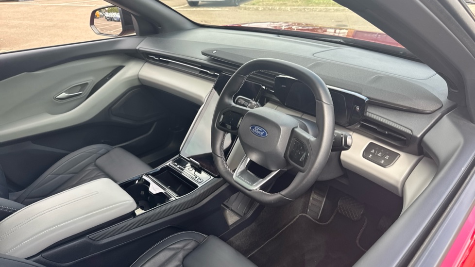 Ford Explorer 210kW Premium 77kWh 5dr Auto Electric Estate - Image 11