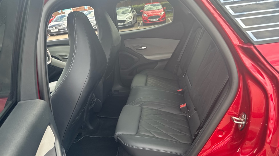 Ford Explorer 210kW Premium 77kWh 5dr Auto Electric Estate - Image 16