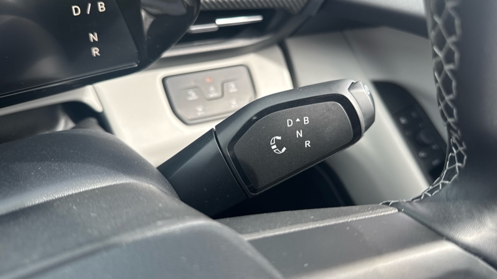 Ford Explorer 210kW Premium 77kWh 5dr Auto Electric Estate - Image 32