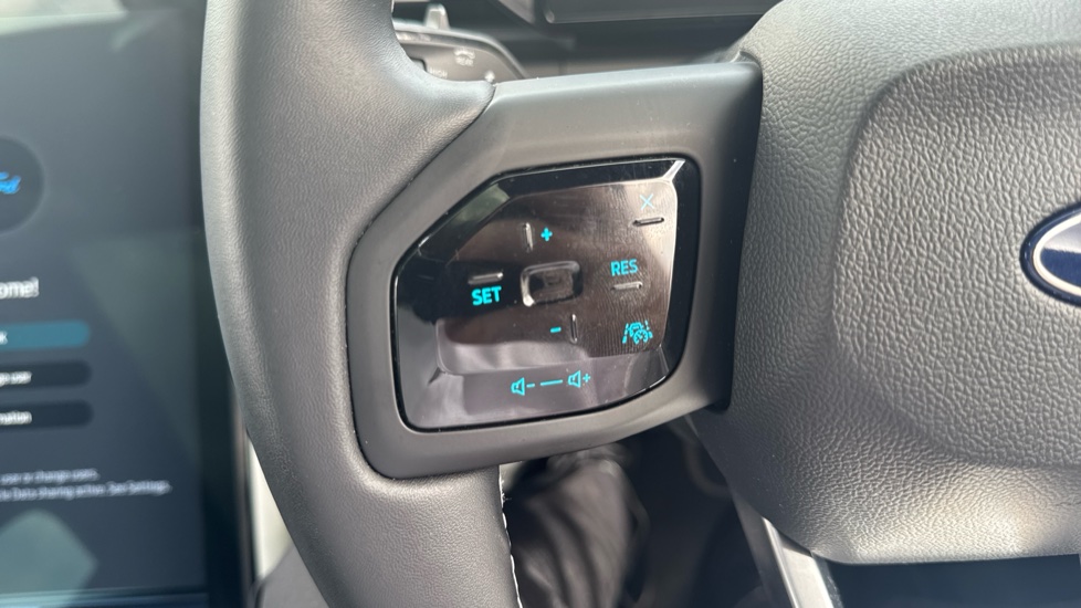 Ford Explorer 210kW Premium 77kWh 5dr Auto Electric Estate - Image 34