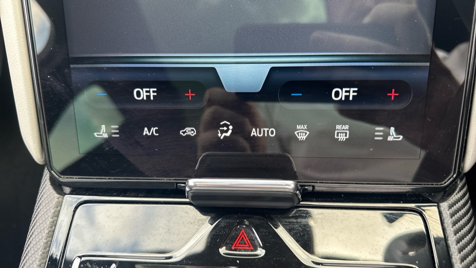 Ford Explorer 210kW Premium 77kWh 5dr Auto Electric Estate - Image 37