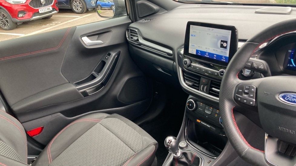 Ford Puma 1.0 EcoBoost Hybrid mHEV ST-Line 5dr Petrol Hatchback - Image 14