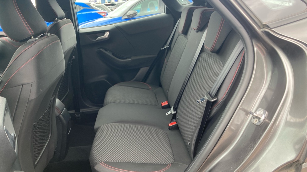Ford Puma 1.0 EcoBoost Hybrid mHEV ST-Line 5dr Petrol Hatchback - Image 16