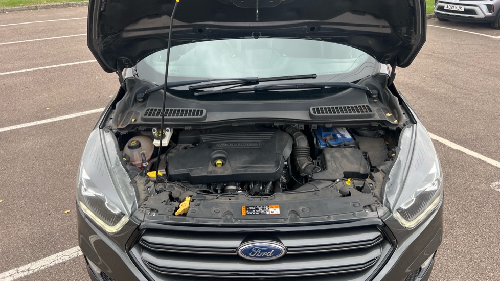 Ford Kuga 2.0 TDCi 180 ST-Line 5dr Diesel Estate - Image 8