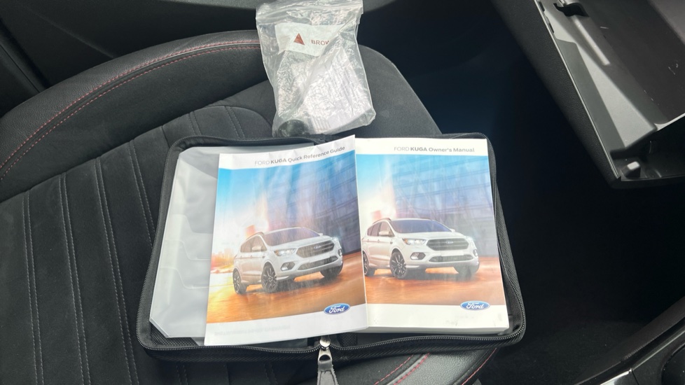 Ford Kuga 2.0 TDCi 180 ST-Line 5dr Diesel Estate - Image 19