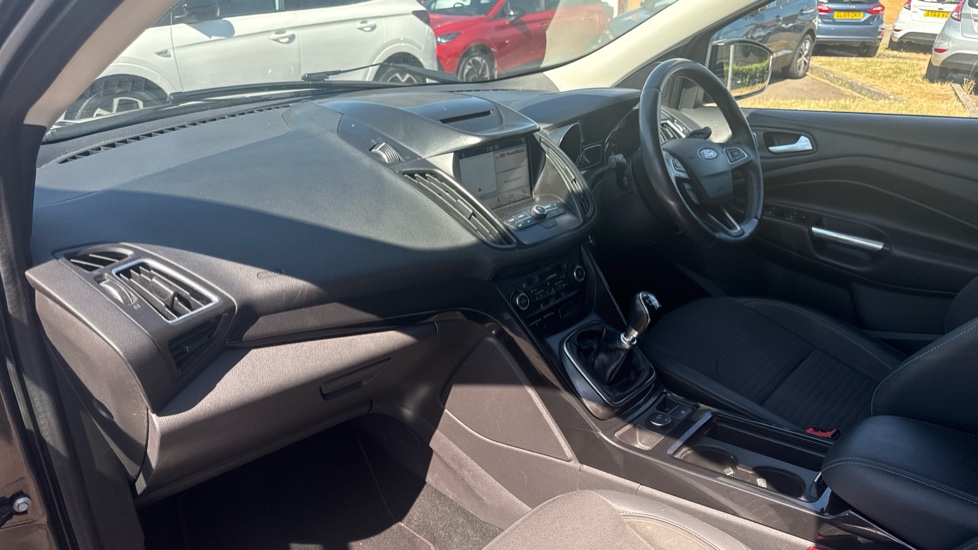 Ford Kuga 2.0 TDCi Titanium Edition 5dr 2WD Diesel Estate - Image 9