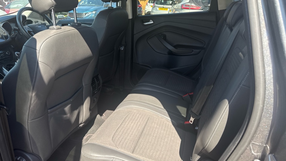 Ford Kuga 2.0 TDCi Titanium Edition 5dr 2WD Diesel Estate - Image 16
