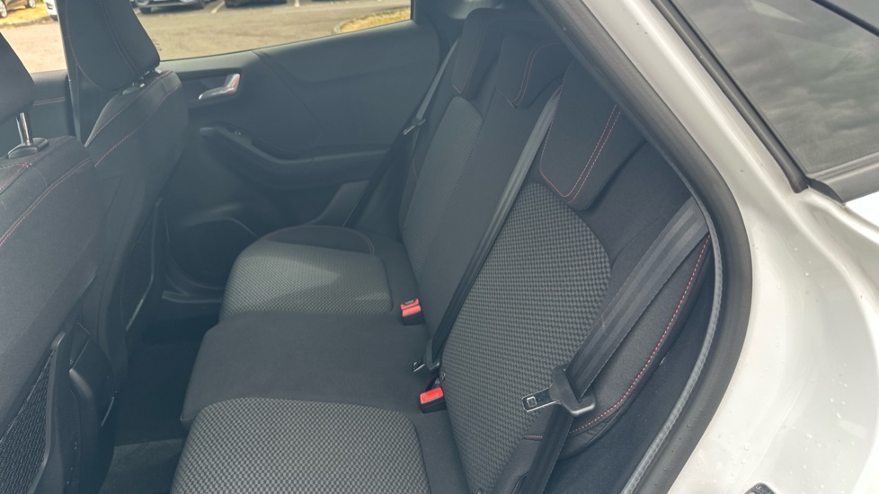 Ford Puma 1.0 EcoBoost Hybrid mHEV ST-Line 5dr Petrol Hatchback - Image 16