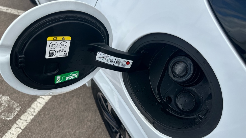 Ford Puma 1.0 EcoBoost Hybrid mHEV ST-Line 5dr Petrol Hatchback - Image 22