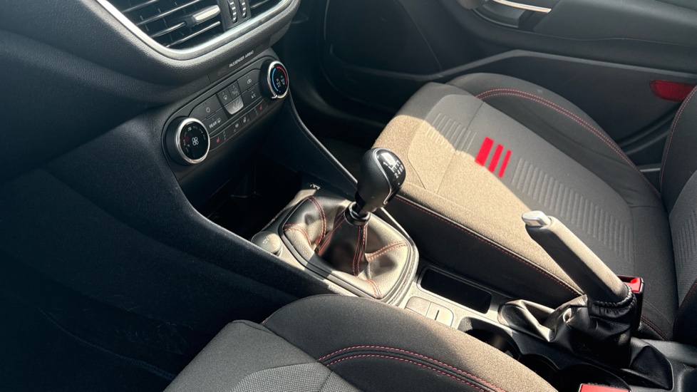 Ford Fiesta 1.0 EcoBoost ST-Line 5dr Petrol Hatchback - Image 13