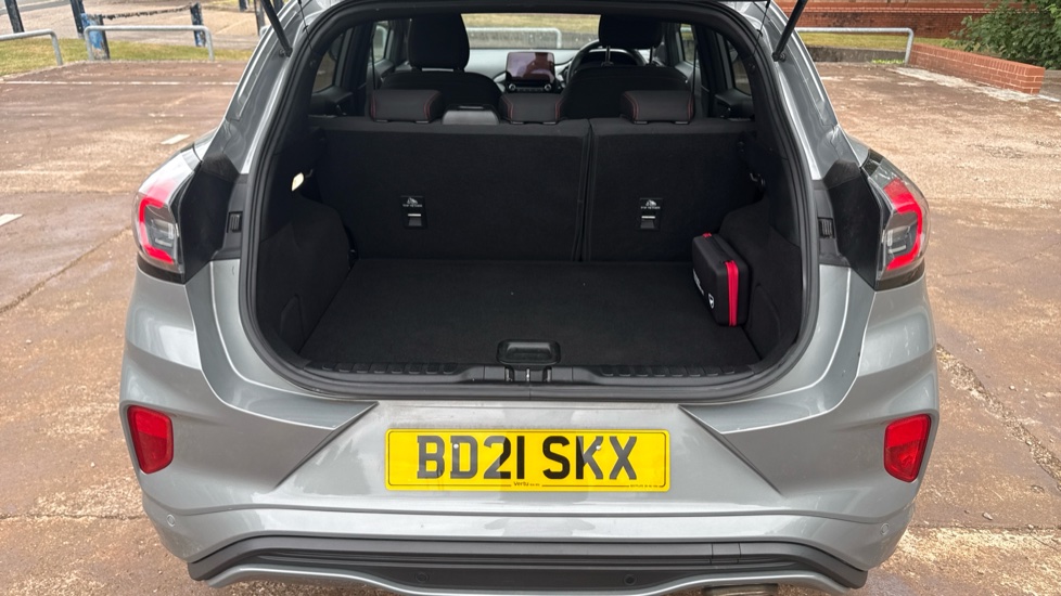 Ford Puma 1.0 EcoBoost Hybrid mHEV 155 ST-Line 5dr Petrol Hatchback - Image 4