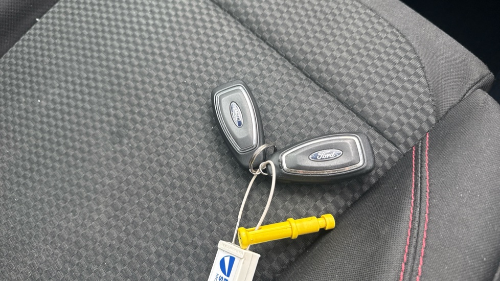 Ford Puma 1.0 EcoBoost Hybrid mHEV 155 ST-Line 5dr Petrol Hatchback - Image 20