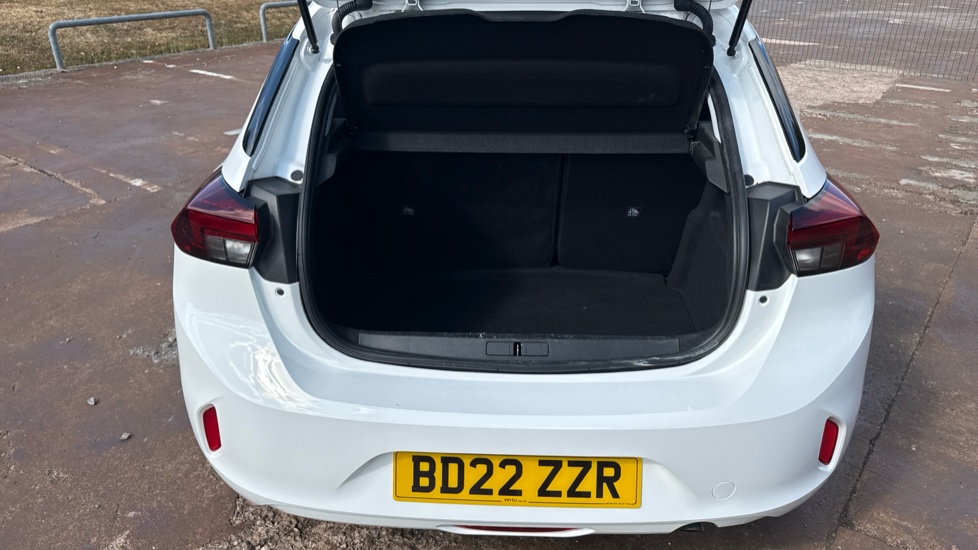 Vauxhall Corsa 1.2 SE Edition 5dr Petrol Hatchback - Image 4