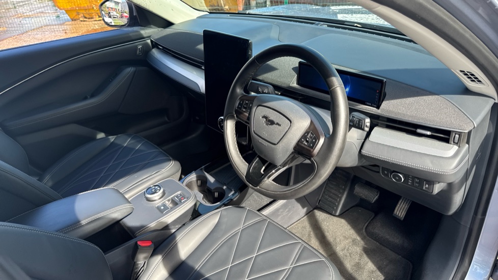 Ford Mustang Mach-E 198kW Standard Range 70kWh RWD 5dr Auto Electric Estate - Image 11