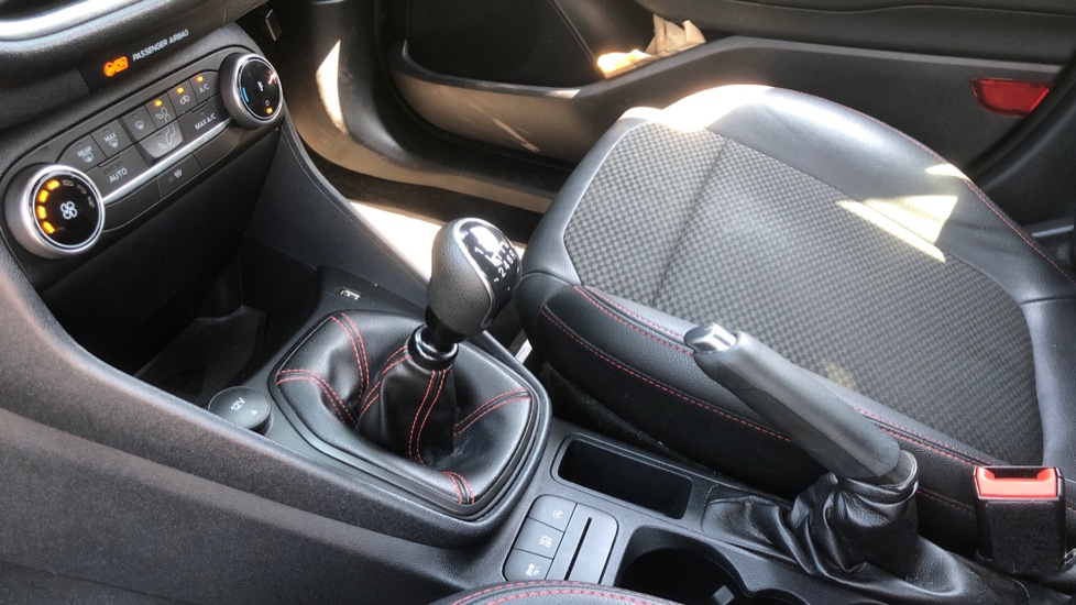 Ford Fiesta 1.0 EcoBoost Hybrid mHEV 125 ST-Line X Edition 5dr Petrol Hatchback - Image 13