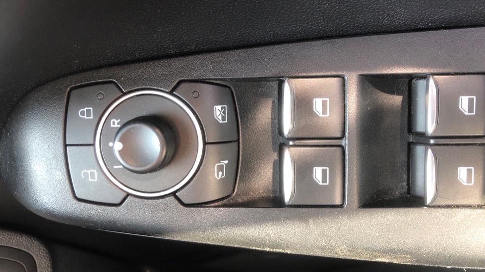 Ford Fiesta 1.0 EcoBoost Hybrid mHEV 125 ST-Line X Edition 5dr Petrol Hatchback - Image 27