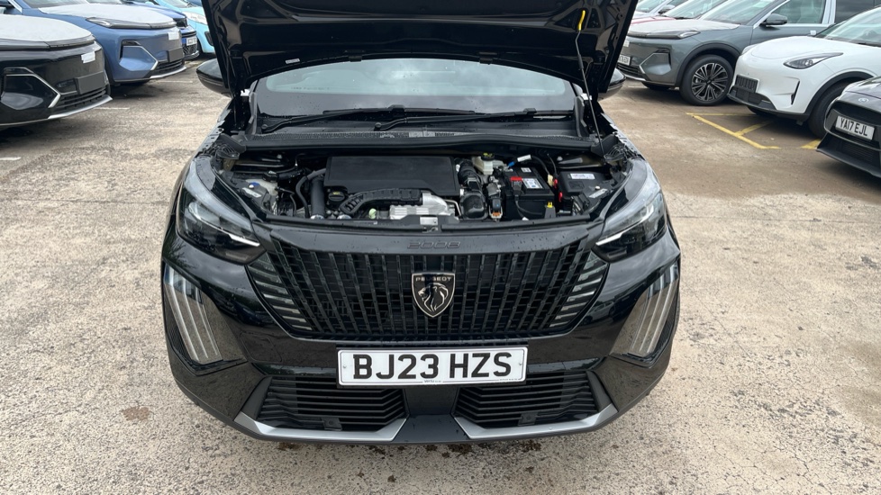 Peugeot 2008 1.2 PureTech 130 GT 5dr EAT8 Petrol Estate - Image 8