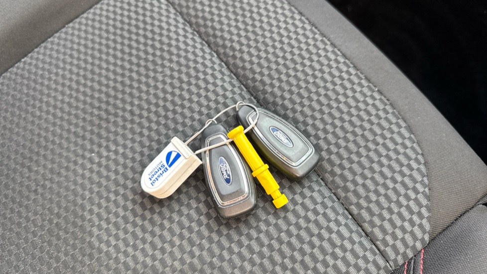 Ford Puma 1.0 EcoBoost Hybrid mHEV ST-Line 5dr DCT Petrol Hatchback - Image 20