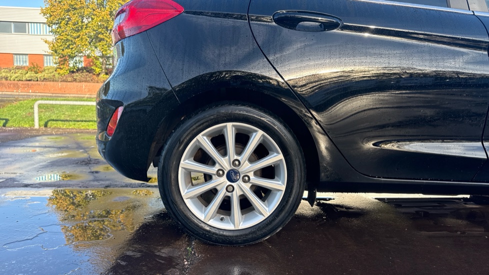Ford Fiesta 1.0 EcoBoost Titanium 5dr Petrol Hatchback - Image 7