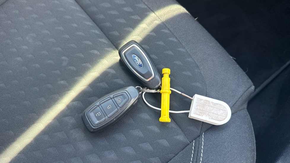 Ford Fiesta 1.0 EcoBoost Titanium 5dr Petrol Hatchback - Image 19