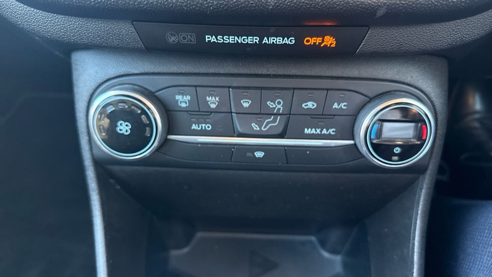 Ford Fiesta 1.0 EcoBoost Titanium 5dr Petrol Hatchback - Image 27