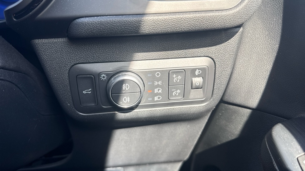 Ford Kuga 1.5 EcoBlue ST-Line Edition 5dr Diesel Estate - Image 22