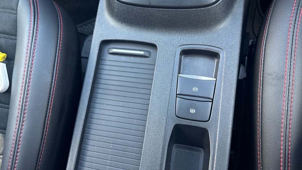 Ford Kuga 1.5 EcoBlue ST-Line Edition 5dr Diesel Estate - Image 30