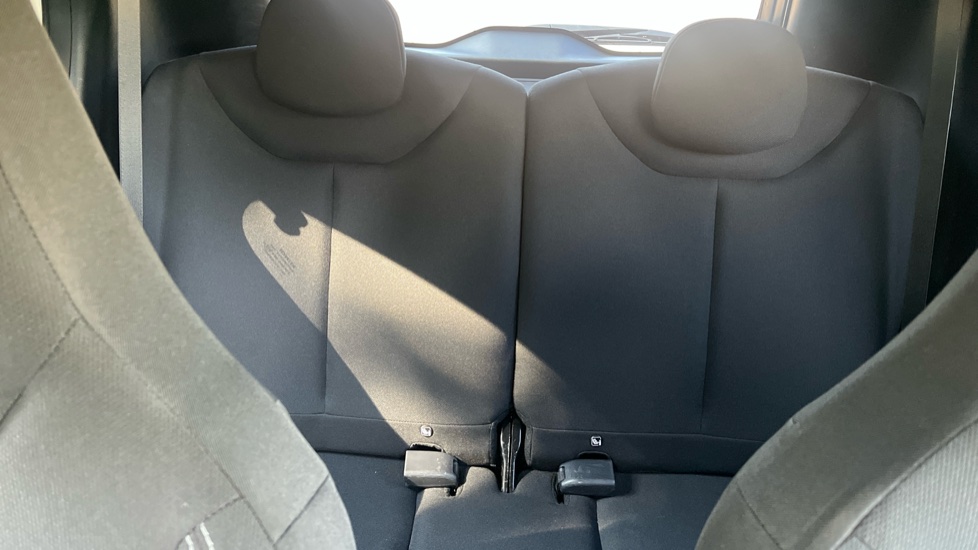 Toyota Aygo X 1.0 VVT-i Edge 5dr Petrol Hatchback - Image 15