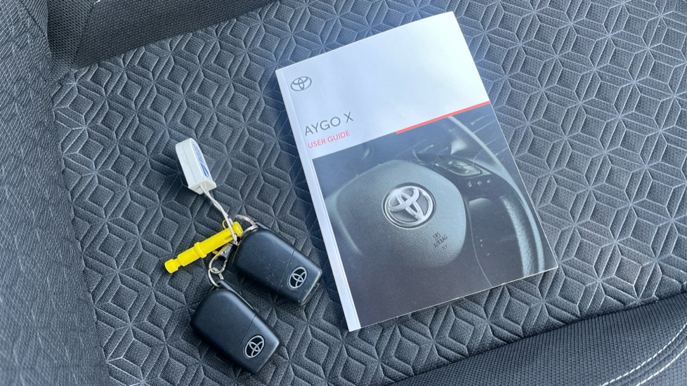 Toyota Aygo X 1.0 VVT-i Edge 5dr Petrol Hatchback - Image 19