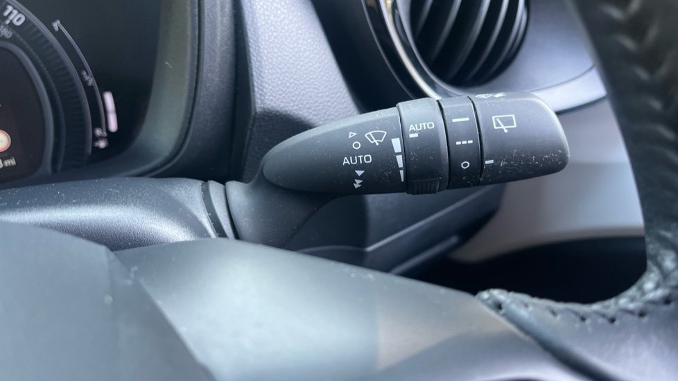 Toyota Aygo X 1.0 VVT-i Edge 5dr Petrol Hatchback - Image 25