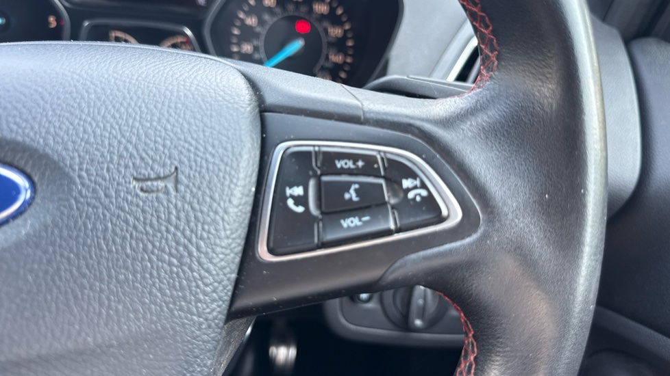 Ford Kuga 1.5 TDCi ST-Line 5dr 2WD Diesel Estate - Image 23