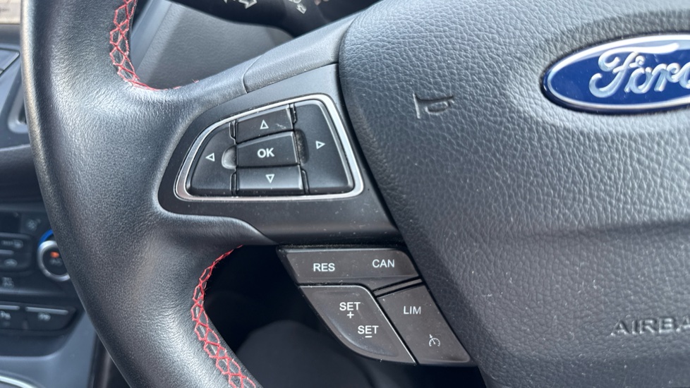 Ford Kuga 1.5 TDCi ST-Line 5dr 2WD Diesel Estate - Image 24