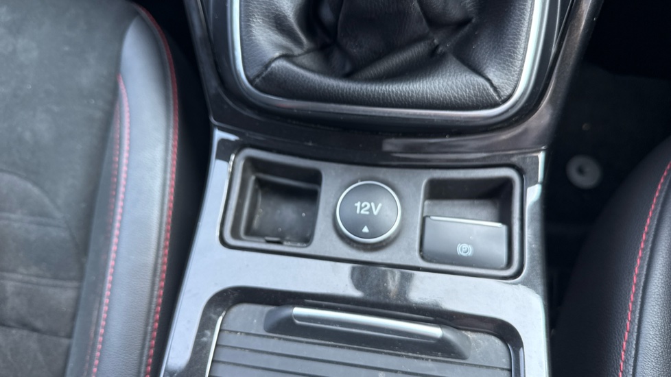 Ford Kuga 1.5 TDCi ST-Line 5dr 2WD Diesel Estate - Image 28