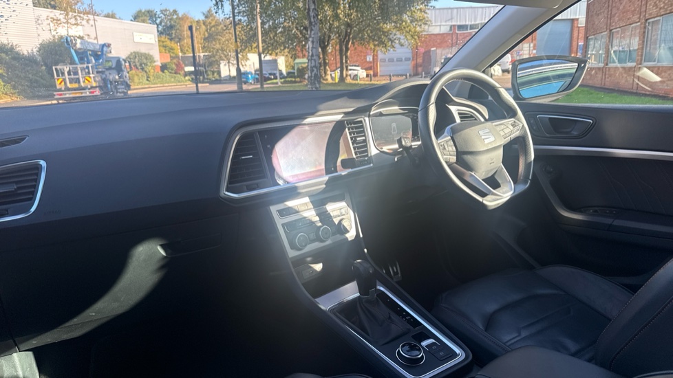 SEAT Ateca 1.5 TSI EVO FR Sport 5dr DSG Petrol Estate - Image 9