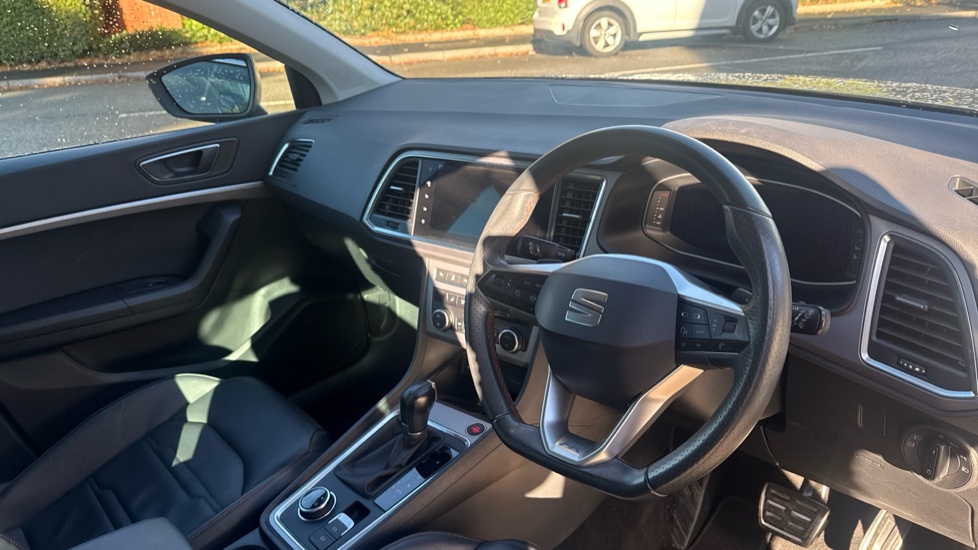 SEAT Ateca 1.5 TSI EVO FR Sport 5dr DSG Petrol Estate - Image 11