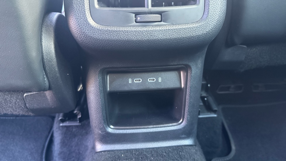 SEAT Ateca 1.5 TSI EVO FR Sport 5dr DSG Petrol Estate - Image 22