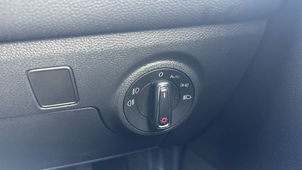 SEAT Arona 1.0 TSI 115 FR Sport [EZ] 5dr Petrol Hatchback - Image 22