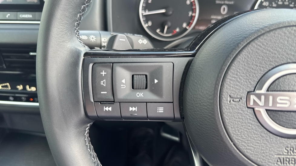 Nissan Qashqai 1.3 DiG-T MH 158 Acenta Premium 5dr Xtronic Petrol Hatchback - Image 21