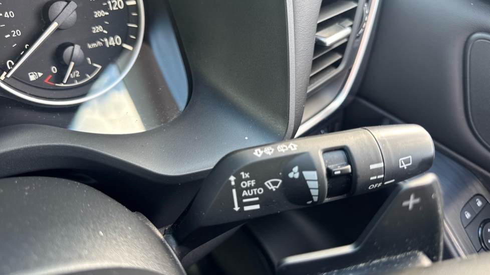 Nissan Qashqai 1.3 DiG-T MH 158 Acenta Premium 5dr Xtronic Petrol Hatchback - Image 24
