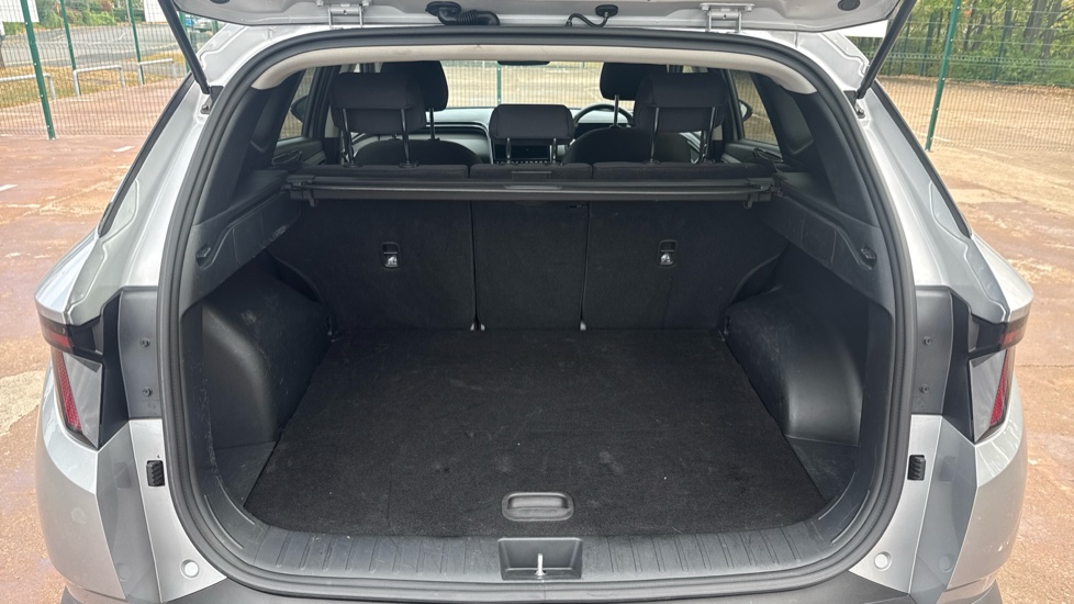 Hyundai TUCSON 1.6 TGDi SE Connect 5dr 2WD Petrol Estate - Image 4