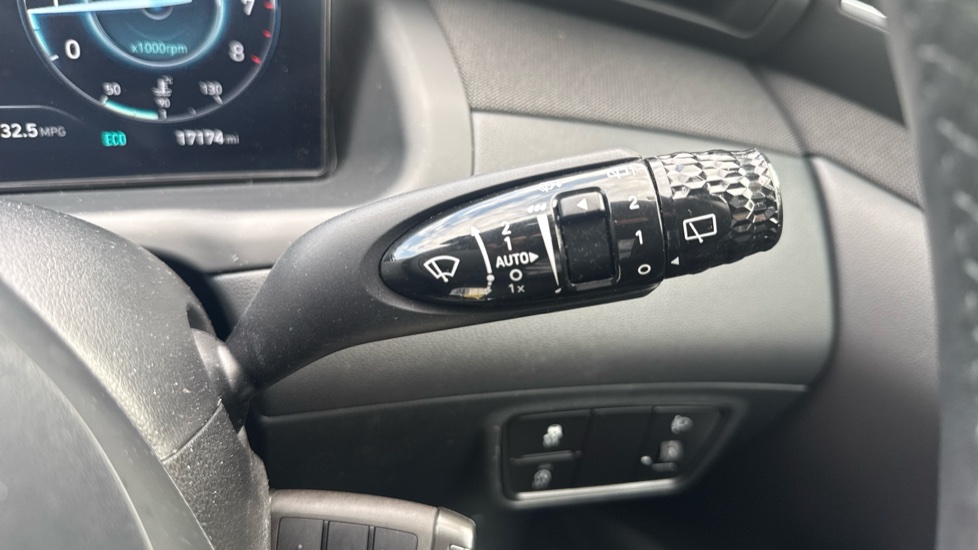 Hyundai TUCSON 1.6 TGDi SE Connect 5dr 2WD Petrol Estate - Image 30
