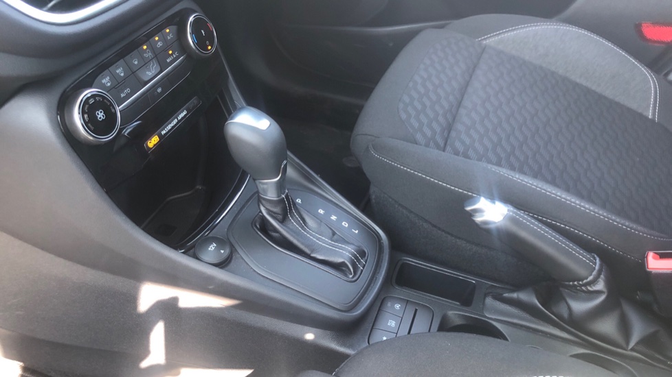 Ford Puma 1.0 EcoBoost Hybrid mHEV Titanium 5dr DCT Petrol Hatchback - Image 13