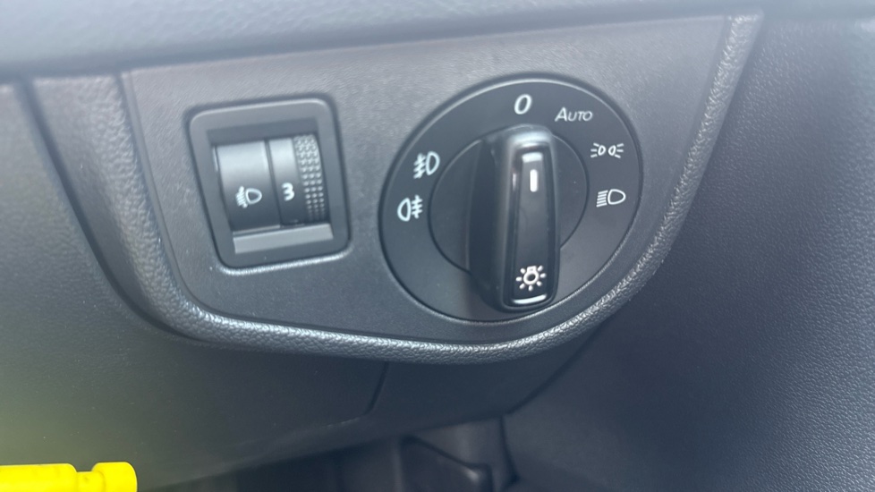 Volkswagen Taigo 1.0 TSI 110 R-Line 5dr DSG Petrol Hatchback - Image 22