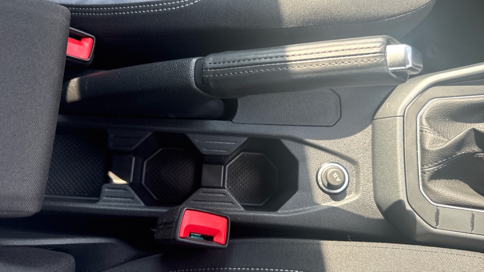 Volkswagen Taigo 1.0 TSI 110 R-Line 5dr DSG Petrol Hatchback - Image 27