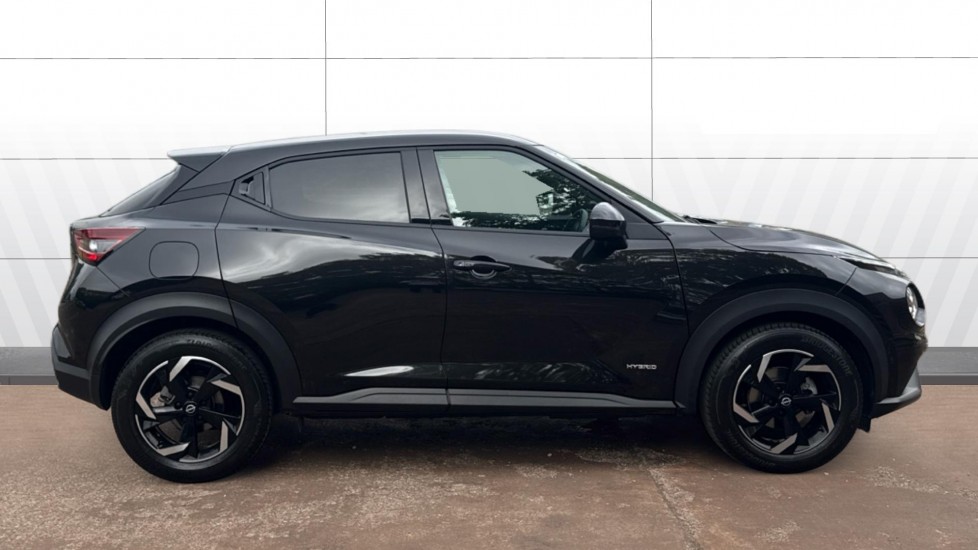 Nissan Juke 1.6 Hybrid N-Connecta 5dr Auto Hybrid Hatchback - Image 5